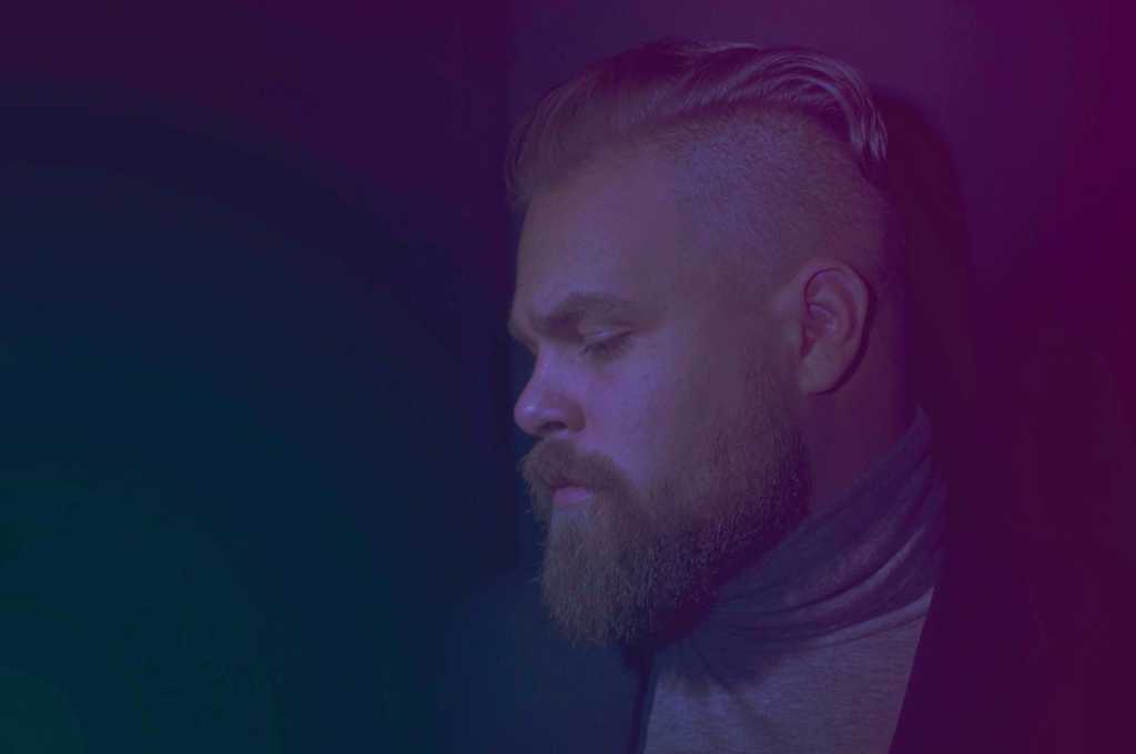 ComTruise 2 1024x680 Giveaway: Com Truise at 18 Jahre Karrera Klub at Fluxbau